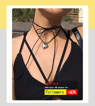 VogueVirtue Choker